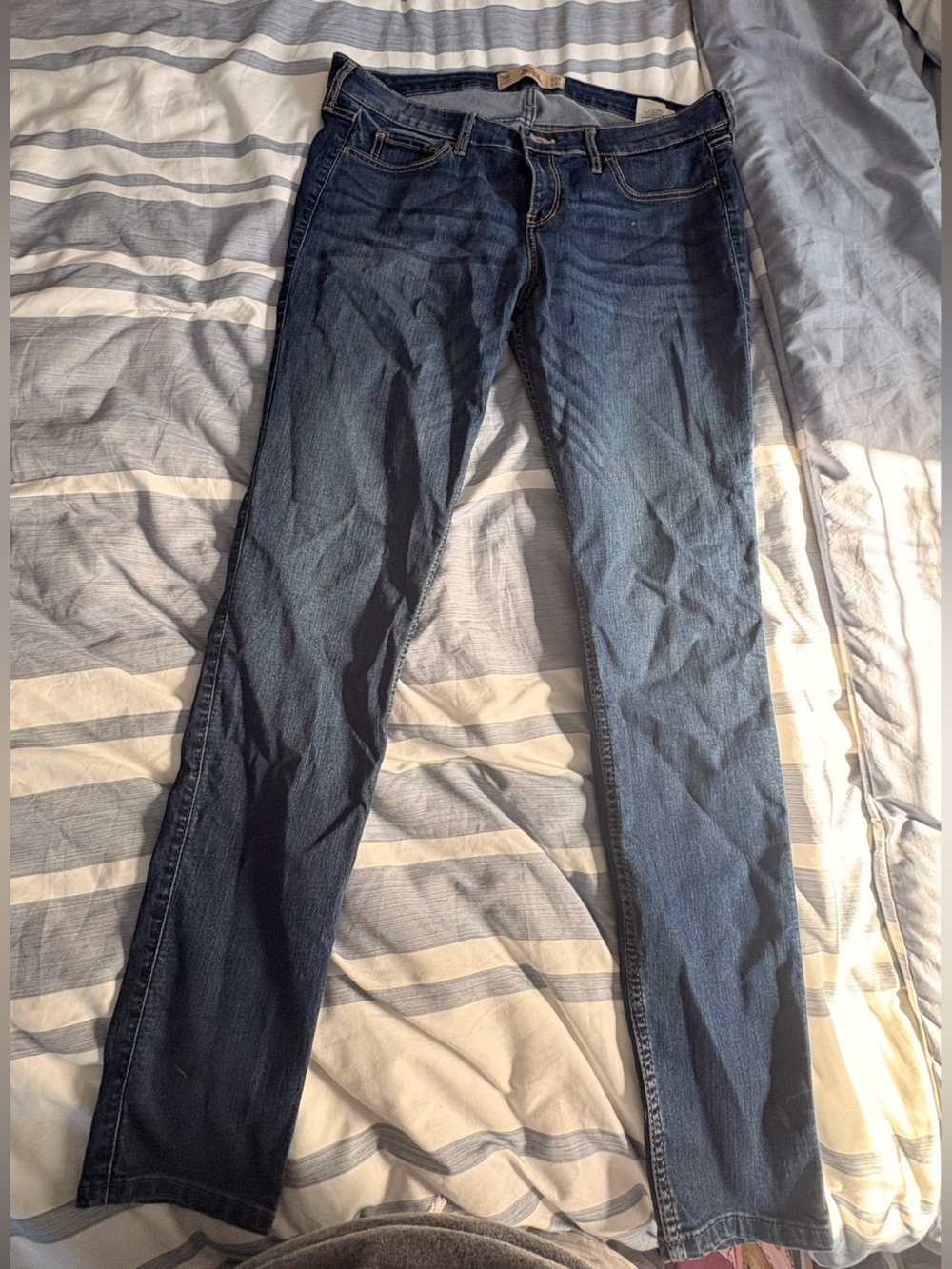 Hollister Women's Skinny Jeans Dark Blue Wash